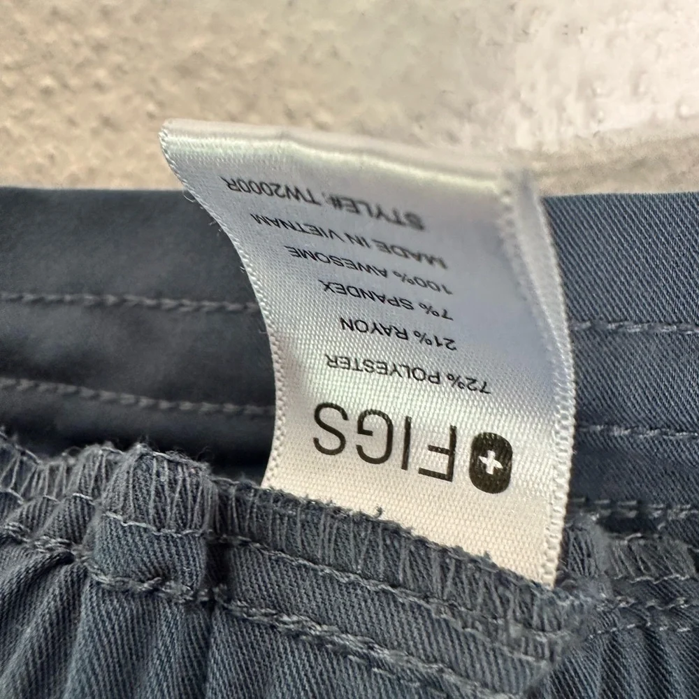 Figs Men’s L Teal pants